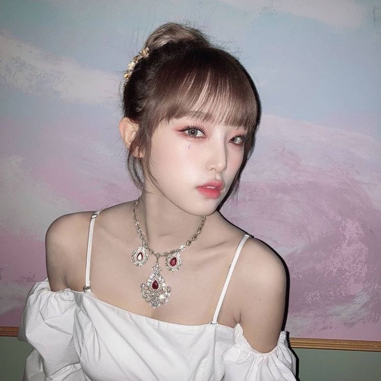 nyuantics's tweet image. yena my beloved