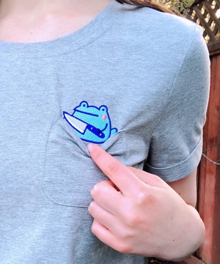 rainylune's tweet image. peek a boo 🐸🔪