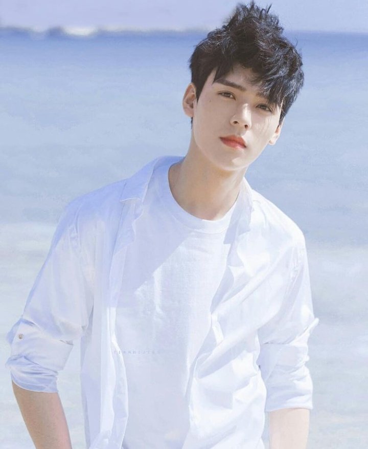 MONIX_P1H's tweet photo. ไม่ได้ชอบจวิ้นเก้อสักกะนิด
เก้อหล่อ​ น่ารัก​ เวลายิ้มแค่ทำให้ใจเราจะระเบิด​แค่นี้เองแล้วทำไมต้องชอบเก้อด้วย​ ไม่ได้ชอบจริงจริ๊งง

今天 我不喜欢哥
.
. 
说谎😜
#AprilFoolsDay #AprilFoolsDay2021
#กงจวิ้น  #Gongjun
#WordofHonor #山河令 #ShanHeLing #ซานเหอลิ่ง #นักรบพเนจรสุดขอบฟ้า https://t.co/budiYXKjwT