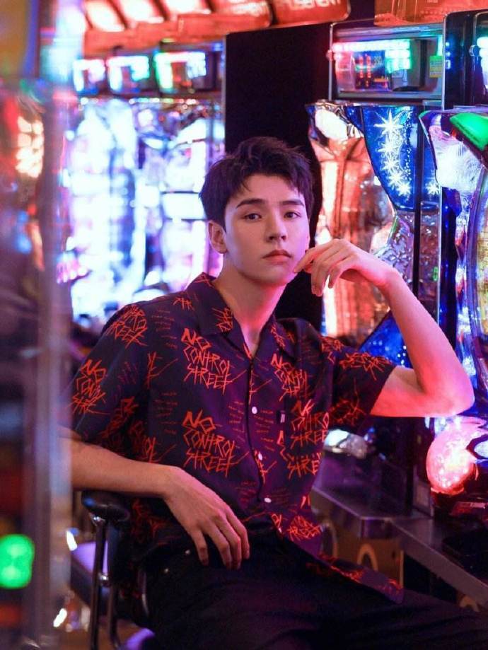 MONIX_P1H's tweet photo. ไม่ได้ชอบจวิ้นเก้อสักกะนิด
เก้อหล่อ​ น่ารัก​ เวลายิ้มแค่ทำให้ใจเราจะระเบิด​แค่นี้เองแล้วทำไมต้องชอบเก้อด้วย​ ไม่ได้ชอบจริงจริ๊งง

今天 我不喜欢哥
.
. 
说谎😜
#AprilFoolsDay #AprilFoolsDay2021
#กงจวิ้น  #Gongjun
#WordofHonor #山河令 #ShanHeLing #ซานเหอลิ่ง #นักรบพเนจรสุดขอบฟ้า https://t.co/budiYXKjwT