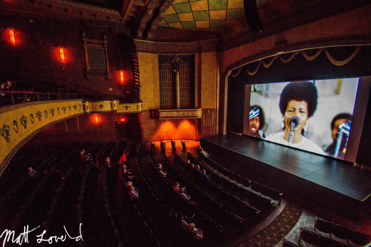 DeitraMagPhotos's tweet photo. Amazing Grace at the Gillioz Theatre.
3-26-21
.
#amazinggrace #arethafranklin #gillioztheatre #cinematreasures #downtownsgf #event #movie #covidlife #socialdistancing #saveourstages #redalertrestart    #concert https://t.co/stDbLGoIok