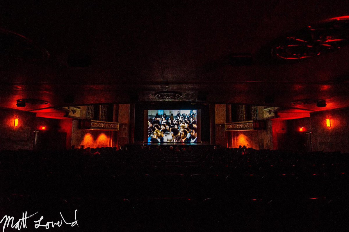 DeitraMagPhotos's tweet photo. Amazing Grace at the Gillioz Theatre.
3-26-21
.
#amazinggrace #arethafranklin #gillioztheatre #cinematreasures #downtownsgf #event #movie #covidlife #socialdistancing #saveourstages #redalertrestart    #concert https://t.co/stDbLGoIok