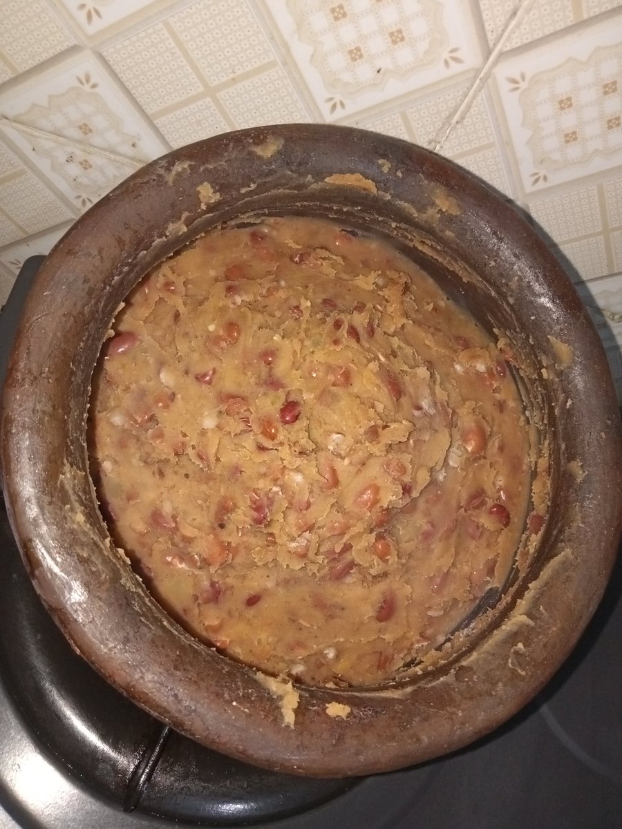 taita_apple's tweet photo. This is Taitas food, we call it Kimanga. https://t.co/Hb0a1ASJij