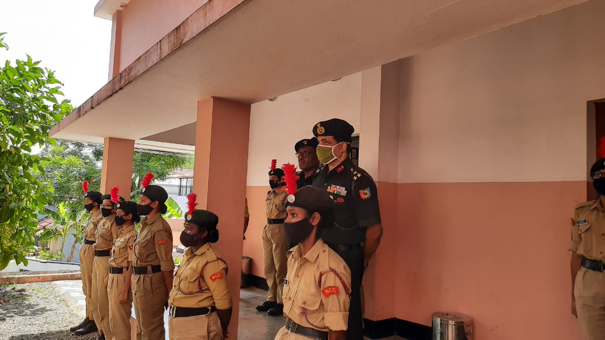 KidilamK's tweet photo. Kottayam Group Commander Brigadier Sunil Kumar NV visiting certificate B exam centre of 5 Kerala Girls Bn NCC at St Teresa's HSS Vazhappally
#DGNCC
#NCCKeralaLakshwadeepDTE https://t.co/0tikPdKBsZ