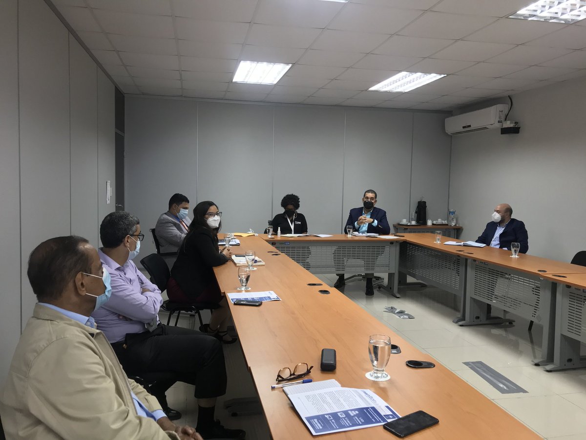ONERD_'s tweet photo. Mario Fernández, encargado del departamento de Geoestadística y Juan Gómez, consultor en materia de Cartografía, sostuvieron un encuentro con Erick Dorrejo, Roberto Verrier y Leonardo Cortes, del @mineconomiard.
-
#ONERD #EstamosCambiando #BuenosDatosBuenasPolíticas @miosotisr https://t.co/ybSZpYMeo4
