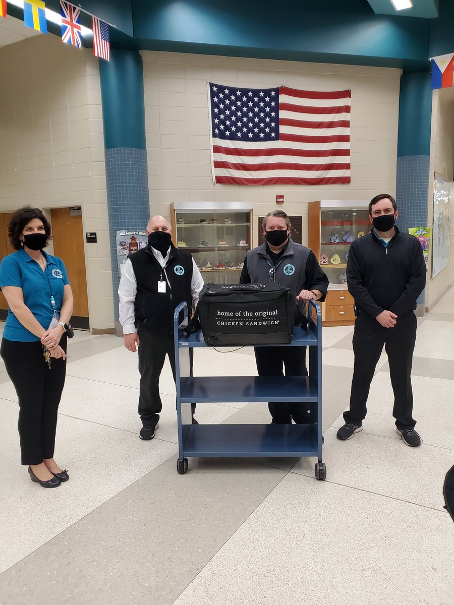 JMewbornEC3JCSS's tweet photo. I so enjoyed handing out Chik Fil A biscuits to our teachers this morning courtesy of Jostens @yearbookjedi.   Our awesome teachers deserve this and so much more.  #vcmsleaders #forsythpln https://t.co/6KnaUkhf2H