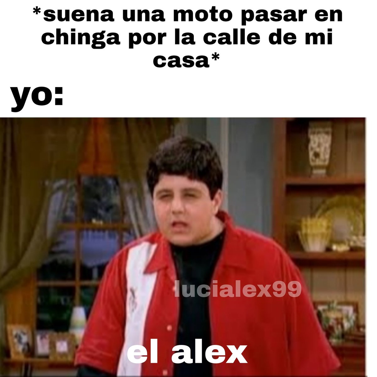 lucialex99's tweet photo. Pasa en chinga el cholo en su Italika jajaja
#lucialex
#luciale
#alexrivera https://t.co/dhOfwLUqCe