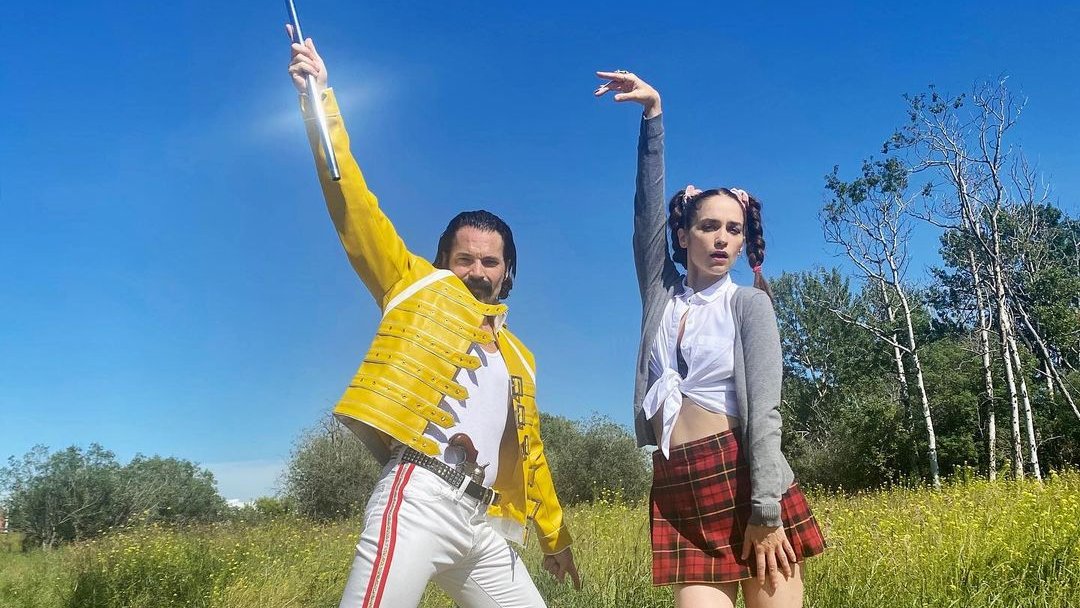 SYFY_Spain's tweet photo. El contenido que necesitamos para que el domingo sea menos domingo. ���� #WynonnaEarp

📸 @DominiqueP_C https://t.co/G69yhLrK8k