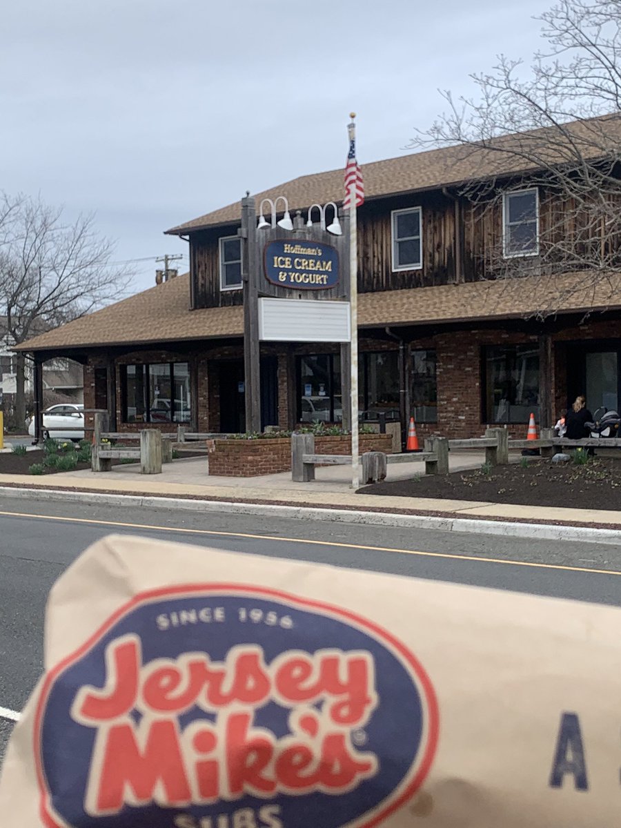 Two staples when you’re born and raised in one of the greatest towns in NJ!☀️🌊Thank you @jerseymikes + Hoffman’s Ice Cream for always giving back to our great community. @RUAthletics is proud to have such a great partner!!!! #JerseyMikesGives