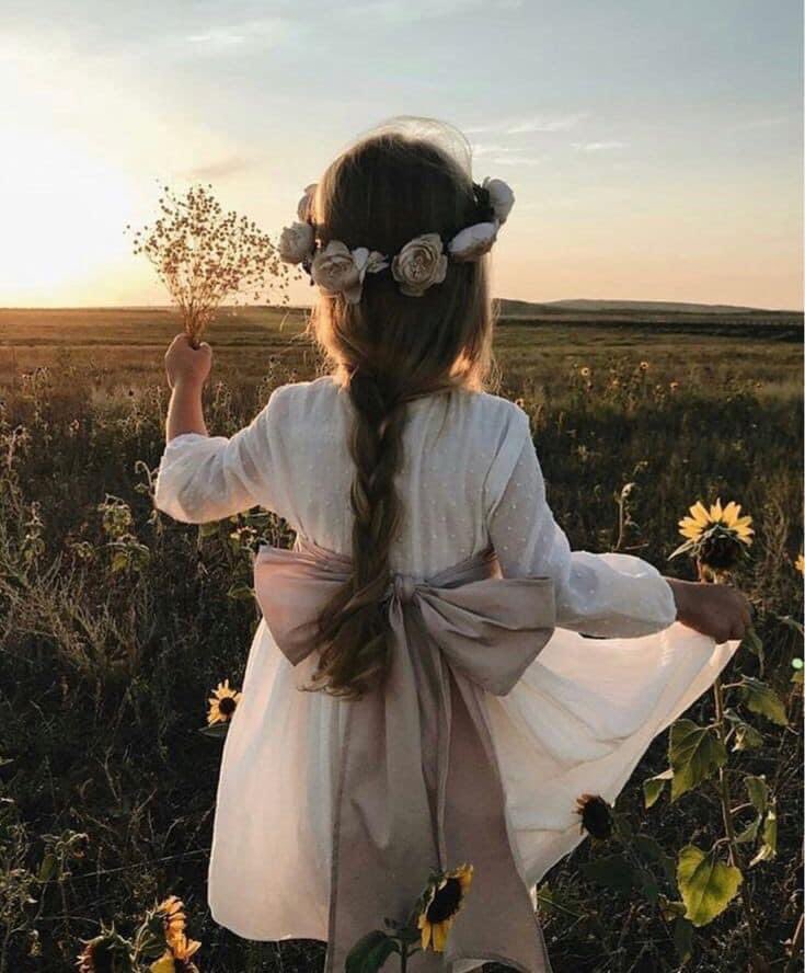 peshang_omar's tweet photo. مرۆڤ چی ھەڵگرتبێت لە دڵی دا، 
دونیا بەو شێوەیە دەبینێ...! https://t.co/C9MoHraS8U