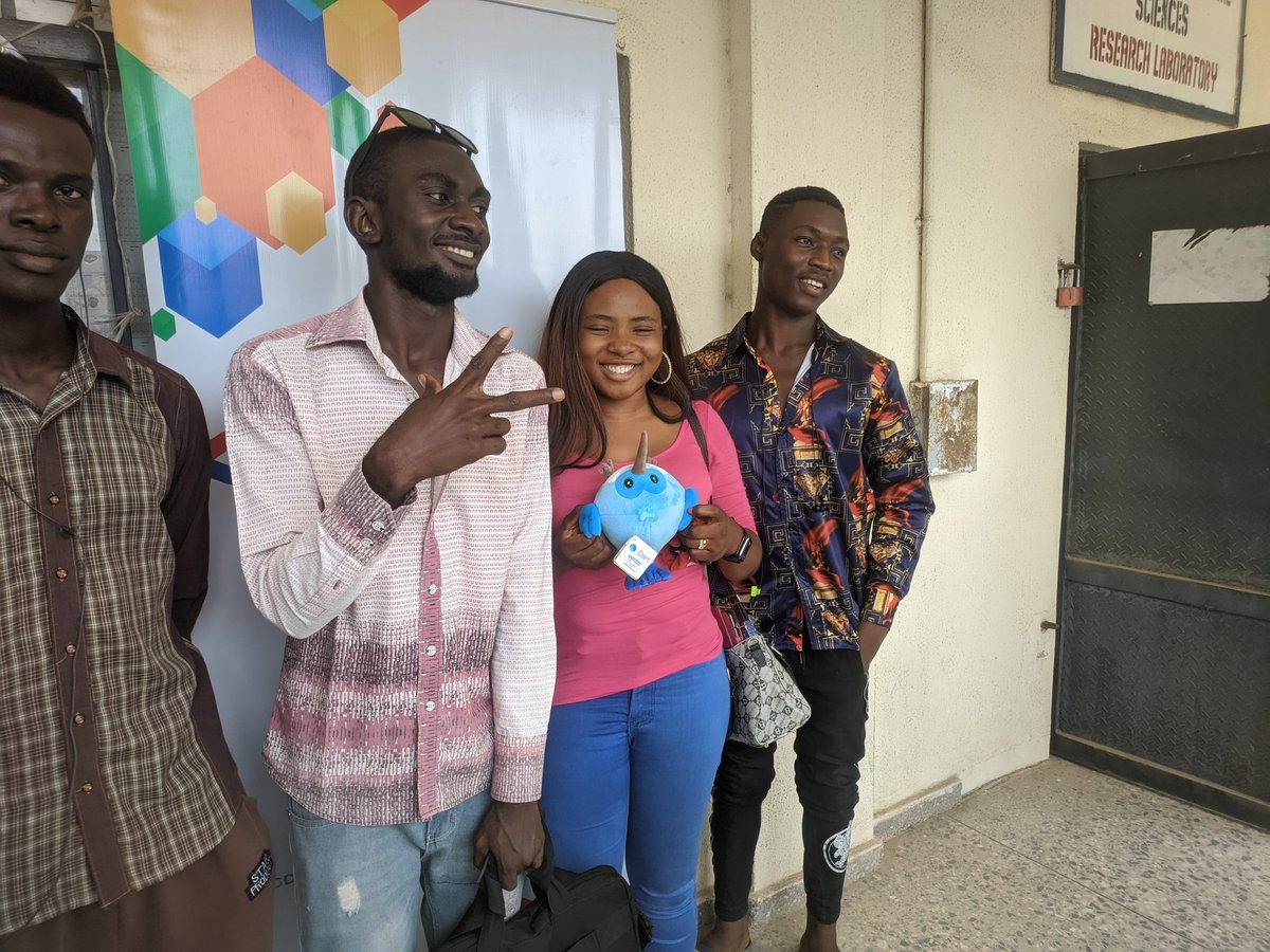 GDGMakurdi's tweet image. Moments from our #FlutterEngage Extended event in collaboration with @dscfuam.
#flutterdev