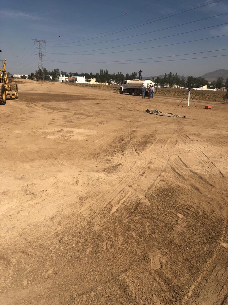 VdaNocturnaGDL's tweet photo. Reportan en #AltusQuintas  @ZapopanGob @InspZapopan hace unos días se preguntó al municipio si había licencia de construcción en ese predio y les dijeron que ninguna y de la noche a la mañana ya están trabajando ahí. @TVAztecaJalisco @PabloLemusN https://t.co/TYdvQAyoqP