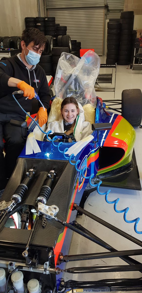 Automozioa_db's tweet photo. #testday gaur @SpaFrancorchamp zirkuitoa gure #DBK taldeko lankideentzat. Test con @DrivexTeam en #SPA. Haciendo asiento a medida para la piloto #lolalovinfosse #lanbideheziketabainoaskozgehiago #FORMACIONPROFESIONAL #muchomasqueFP @FPdbosco @eaffva @RACVascoNavarro https://t.co/XdrQVCpHzD
