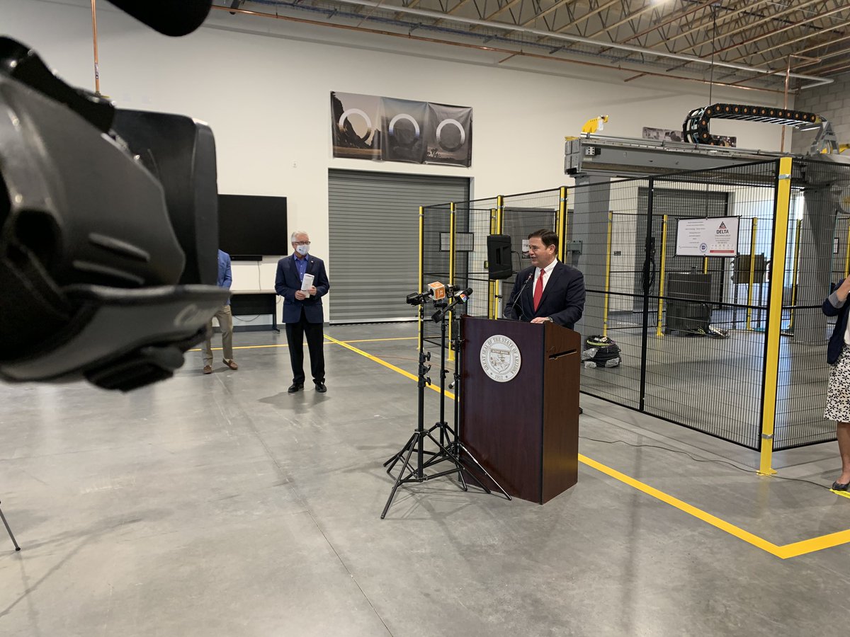 BWebbFox10's tweet photo. Gov. Ducey at opening of Drive48. A new school for high tech auto training. He was grilled by reporters about lifted covid restrictions, long wait times at vaccination sites, and not using the rainy day fund to stem teacher layoffs. https://t.co/2VLArNLUaM