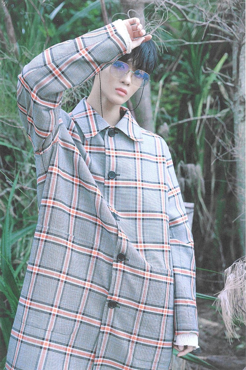 CIX_RPBR's tweet photo. Fixies eu juro que não eram pijamas, apenas um casaco longo e elegante.😎😎 Vistam roupas confortáveis, amo vocês.  (Saudades do meu cabelo preto).

#BAEBAE🐱 #BAEBAE #BAEJINYOUNG #BAEJIN #CIX https://t.co/DH6J00NgwB