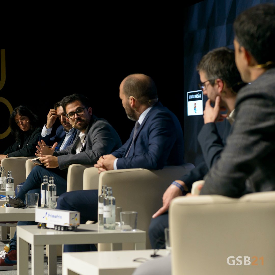GasteizB's tweet photo. En Gasteiz Sport Business nos gusta ser el punto de encuentro entre clubes y patrocinadores, deportistas y empresas o entre clubes.

En concreto, en esta mesa redonda pudimos contar con los directores de diferentes departamentos de los clubes del País Vasco. https://t.co/SdqBKUKvtC