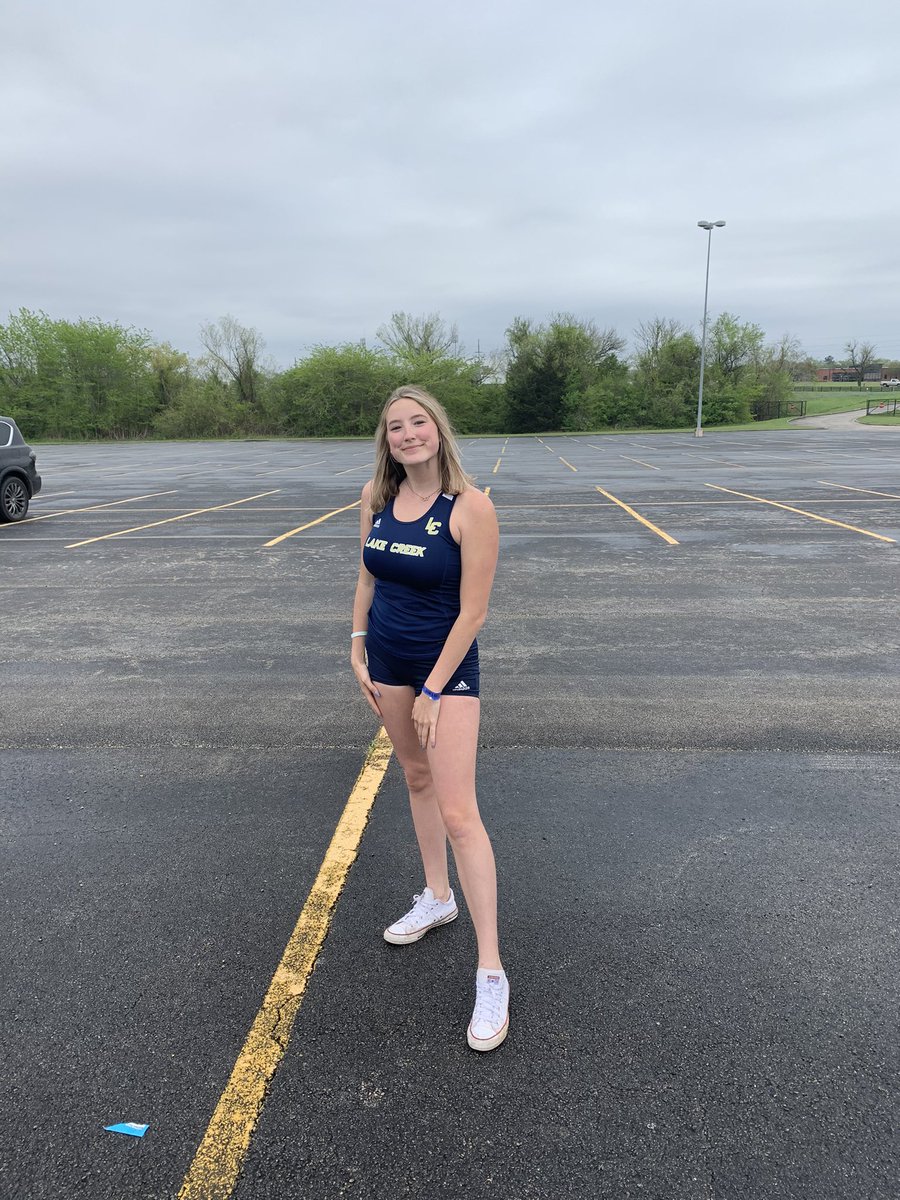 coachjnewt's tweet photo. 2nd place shot put in district. Congratulations Holland Byrd! @lchswomenstrack https://t.co/GXruoXnIOB