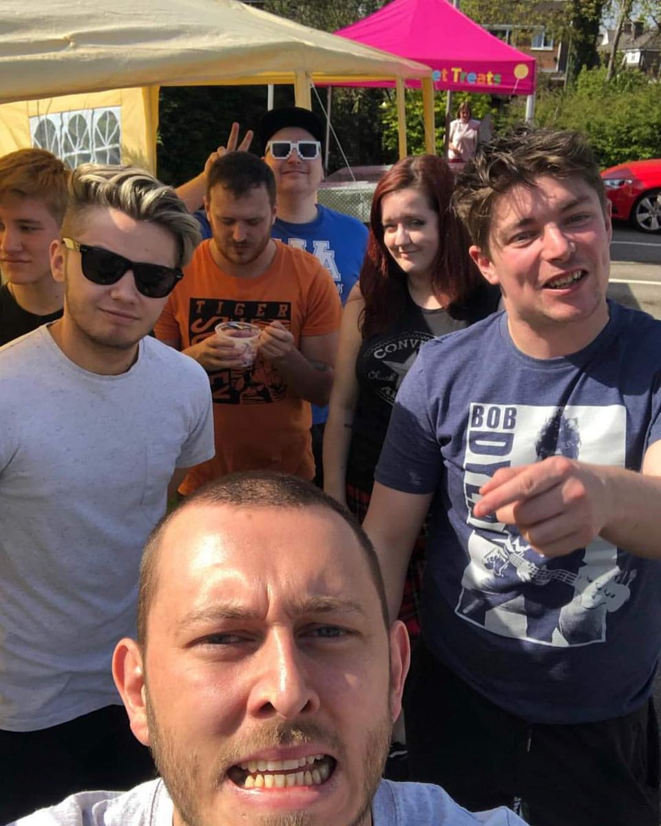 FoxyMattFox's tweet photo. I am missing the people I trained with, grew with, developed and supported today.
And the fact that many have called it a day sucks.
And it sucks even more that we won't all be together at anytime.
I love you all https://t.co/Nw8SYzfaCB