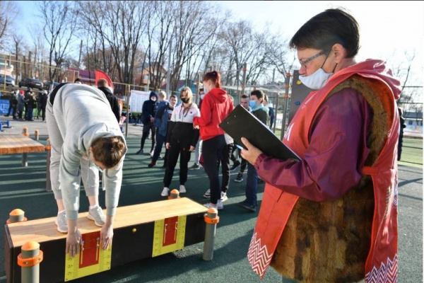 Дмитрий Азаров: система дополнительных баллов за особые достижения для абитуриентов будет сохранена sova.info/news/dmitriy-a…
