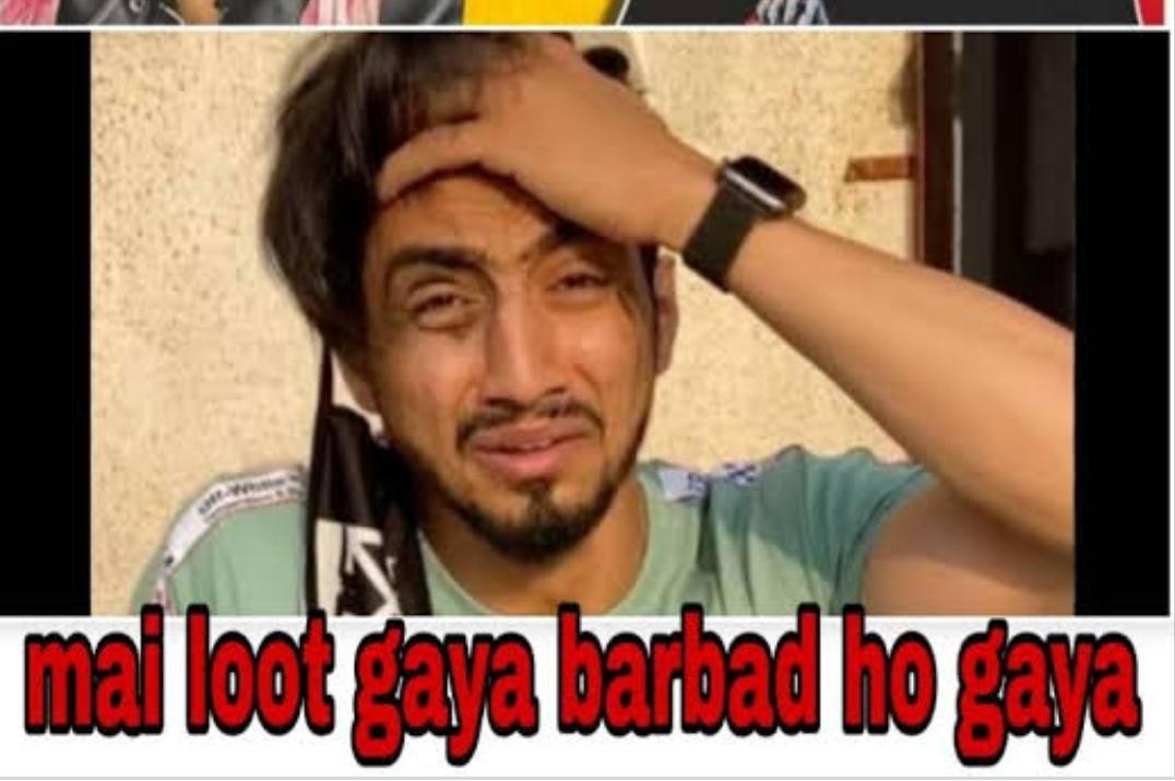 TusharbeingInd1's tweet photo. #LutGaiSaving
#LutGaiSaving
Historic Interest Cuts of
0.9% on Senior Citizen Savings
0.9% on monthly Income AC
0.9% on National Saving Schemes
0.7% on Public PF Scheme
0.7% on Kisan Vikas Patra
#middleclassCrushed
किसी को नहीं छोड़ा है, सबकी काटी है। https://t.co/Lj8s0RD3Ru