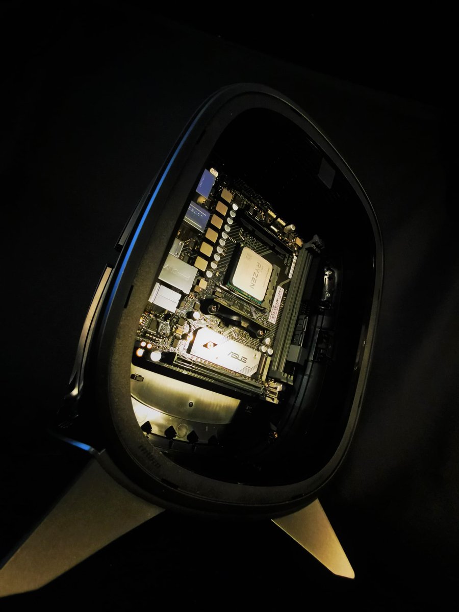 InWin's tweet image. A mighty #HTPC! #Tpbmods showcases a build in the #InWin B1 #MiniITX chassis before doing a #CaseMod! 😍