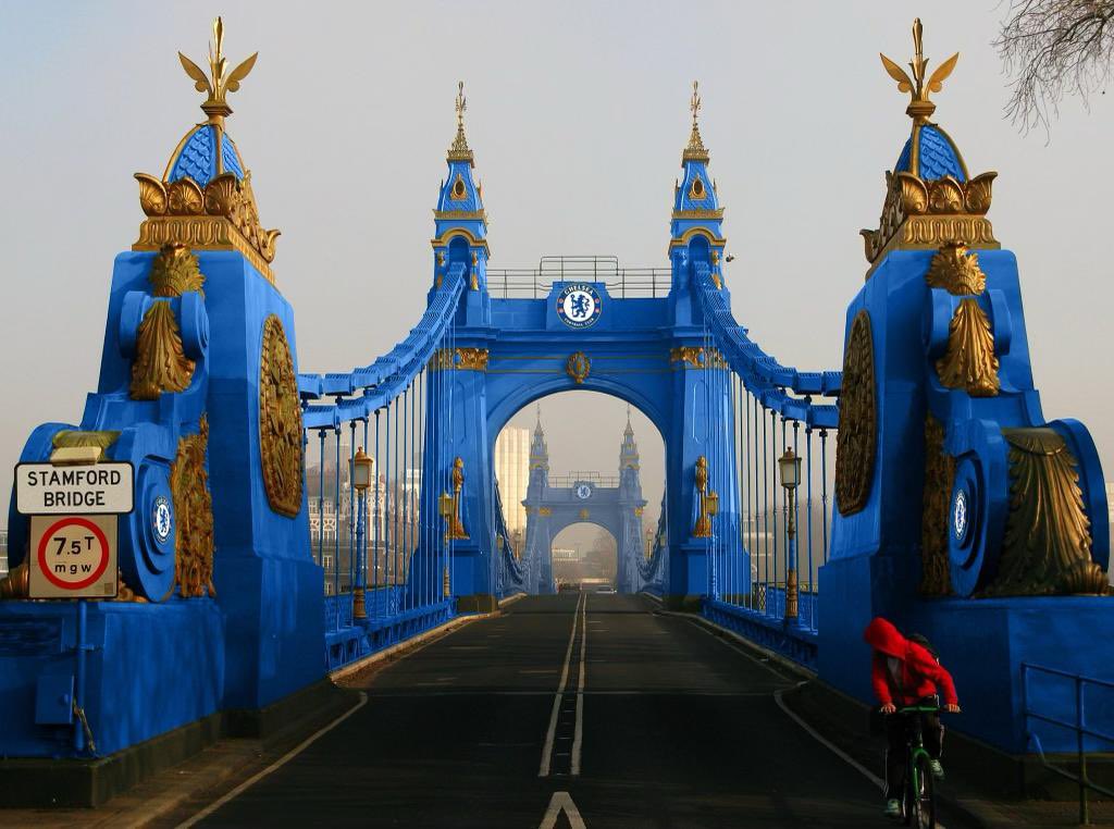 HsmithBridgeSOS's tweet photo. #Breakingnews Desperate Londoners revealed new plans for #Hammersmithbridge to be renamed #Stamfordbridge to try and attract funding for repairs from Russian investors. This follows 2 yrs of glacial progress from the UK Government. @MailOnline @ChelseaFC @grantshapps @LBHF https://t.co/hat7Falewo