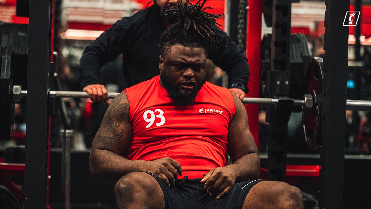 Cincinnati Football tweet media