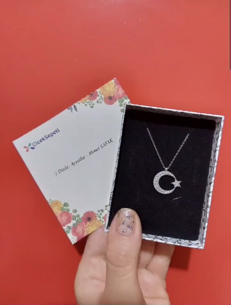 Ciceksepetitext's tweet photo. 💌🍃🍃📩➡️❤️ 
DM’den gönderin paylaşalım 💌 https://t.co/8z1pHIGFNZ
