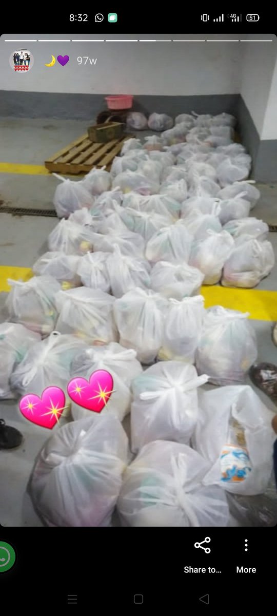 كل سنة و انتوا بخير بنعمل شنط رمضان انا و اصحابي الشنطه ب 170 مكوناتها "كيسين مكرونه/2ك ارز/2ك سكر/ سمنه750جرام/1ك فول/1ك بلح/نص كيلو لوبيا/ازازه زيت/ربع جوز هند/علبه جبنه ربع كيلو/برطمان صلصه/علبه شاي100جرام" لو حابين تشاركوا معانا💖