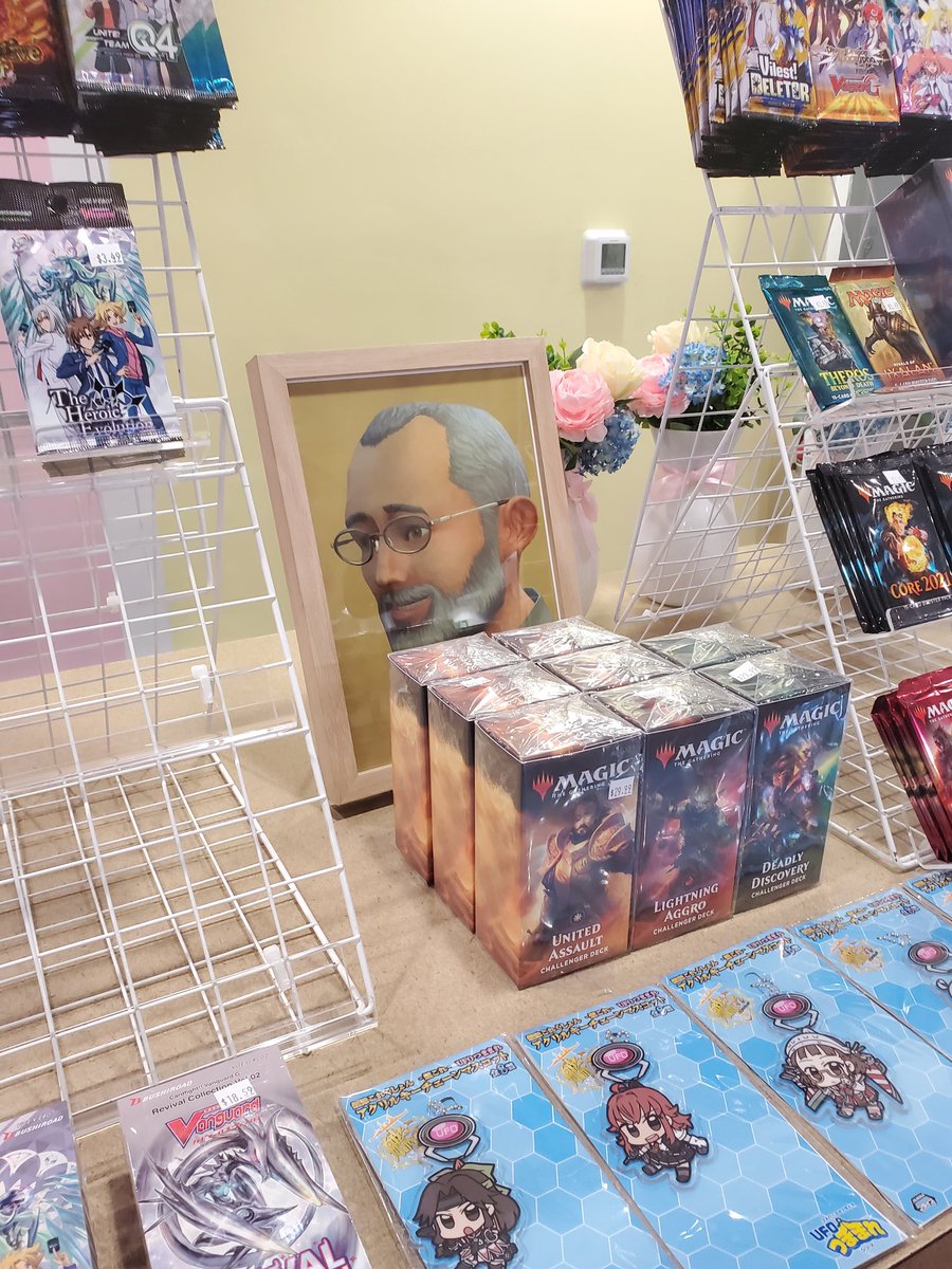 rwetzel51's tweet photo. @CallMeKevin1811 When you find Jim Pickens at an anime store 😂🤣 https://t.co/bw2Kc0tPSs