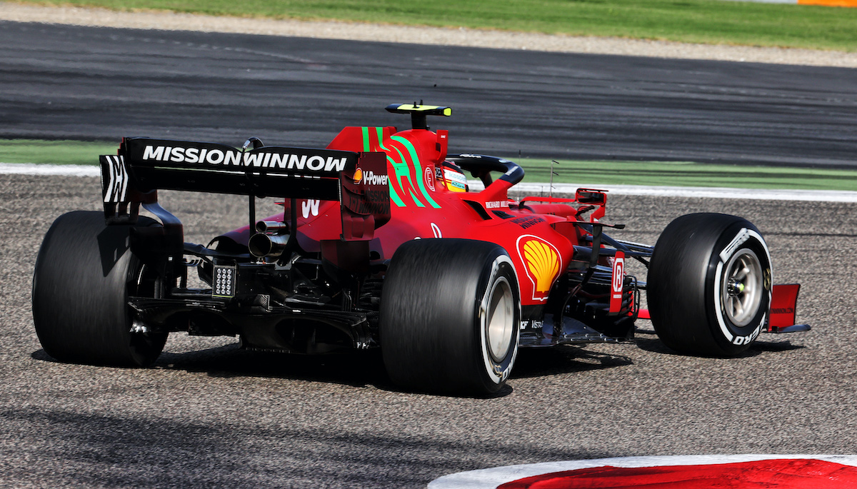 MotorsportWeek's tweet photo. Technical Insight: Has Ferrari recovered its speed on the straights?
Full story 👉 https://t.co/I8PJJT0Vt9
#F1 #Ferrari #SF21 https://t.co/Ul8570Lqhq