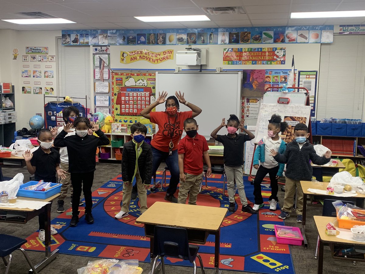 DAPerryJr_Leads's tweet photo. If you’re not tired at the end of an elementary school day, then I don’t know what you’re doing. Because child....SHEESH. These kids got me tired TIRED. 😂😂😂#ElementaryAP #PerryLovesTheKids https://t.co/cKuRVQlbDZ