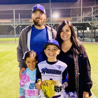 Karla Anderson tweet media