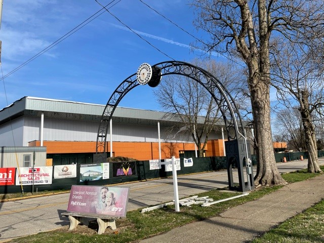 EvansvilleDAC's tweet photo. Check out the latest photos from the construction site! 🚧 

The project is currently on schedule for completion late summer. 🏊 

#EvvPool
@MayorWinnecke 
@sschaefer01 
@EVV_ParksAndRec https://t.co/31LDKVYWZT