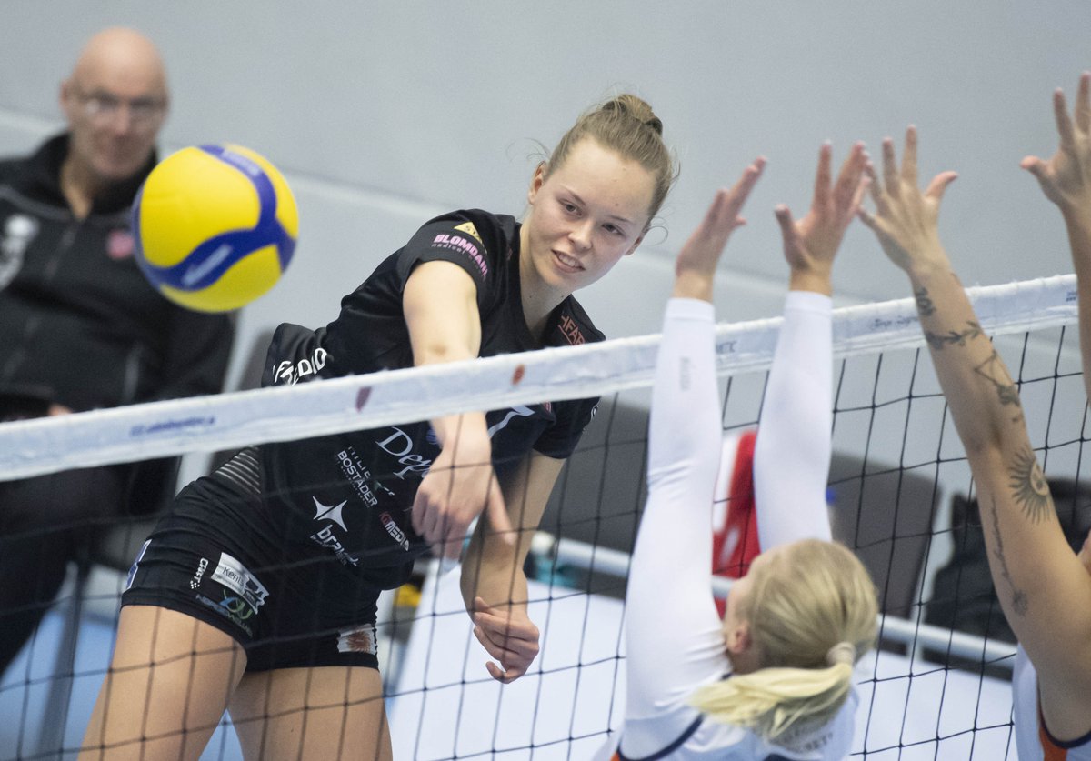 Undrar du vem som blev säsongens spelare i volleyboll? Hon återfinns i Hylte/Halmstad, öste in poäng i grundserien, fixade ett GP-guld och en serieseger.
hallandsposten.se/sport/volleybo…
<a href="/SvVolleyboll/">Svensk volleyboll</a> #twittboll #volleyboll #halmstad #hylte