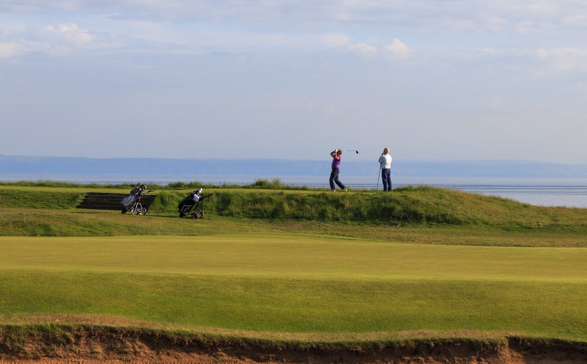 Royal_Porthcawl's tweet image. 🚨 WIN 🚨

A round of golf for two worth £270. To enter, simply 👇

1️⃣ Follow @royal_porthcawl
2️⃣ Like this post
3️⃣ Tag your playing partner(s) 

Entry closes at Midnight. Good luck!