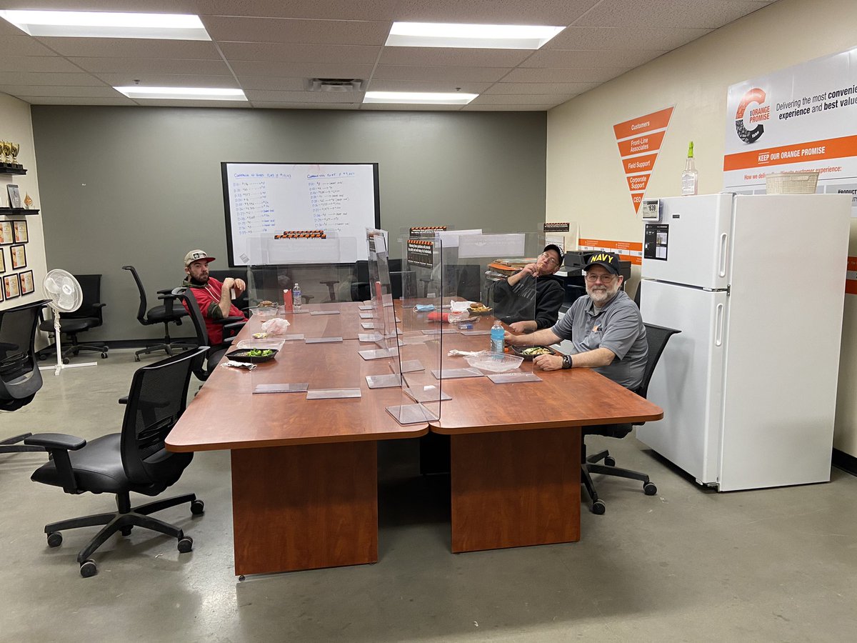 Tool Rental lunch. Thanks team for all you do! <a href="/ErrolRuginski/">Errol Ruginski</a> <a href="/brycoupe/">Bryant Coupe</a> <a href="/Bhebert84/">Brandon Hebert</a> <a href="/KeithGracie4/">Keith Gracie</a> <a href="/corelli189/">Lori Corelli</a> <a href="/JasonArigoni/">Jason Arigoni</a>