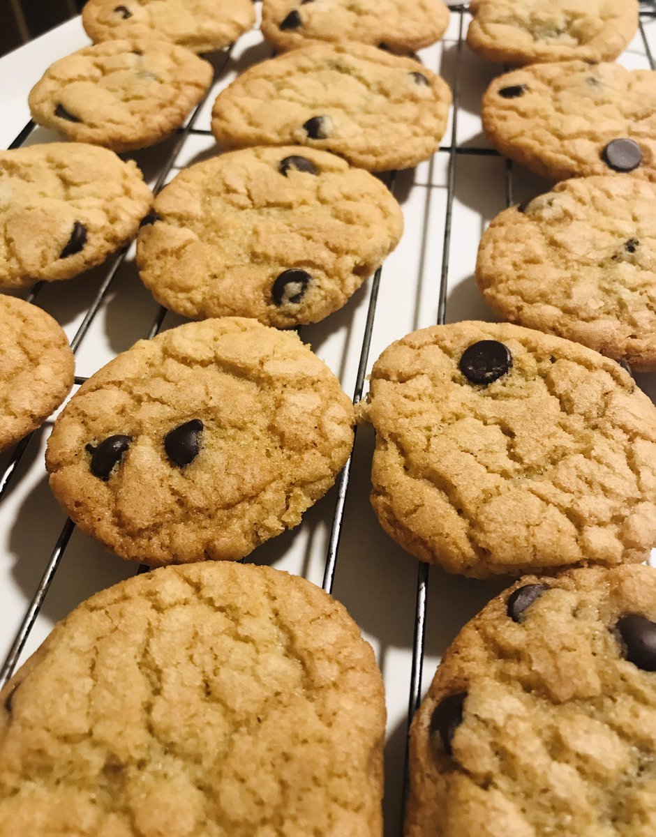 MrsLepera155's tweet photo. Procedural Writing! ✍🏻 Today we followed the steps & made Chocolate Chip Cookies together🍪YUM! Don’t forget to try the recipe👩🏻🍳#grade3 #togetherapart #virtualHCDSB https://t.co/7Fd4bQTgmm