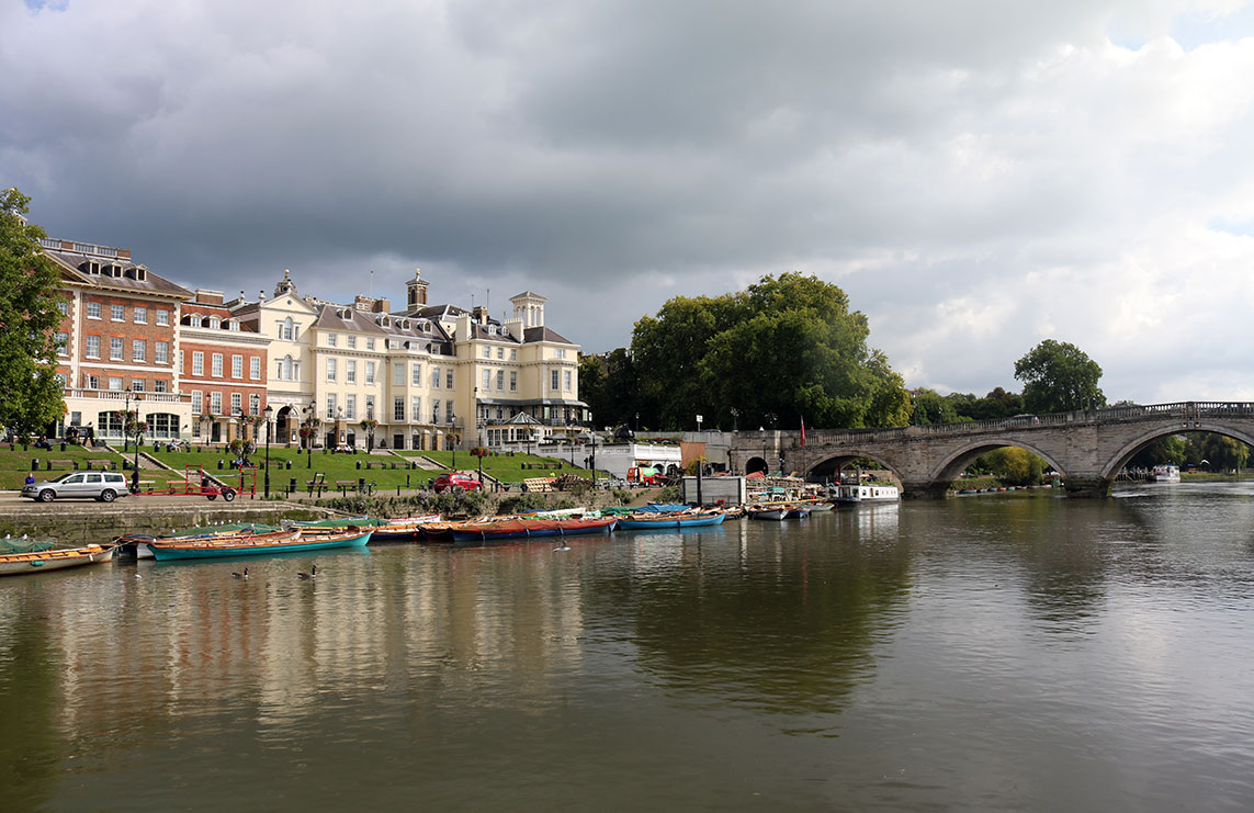 Thames River Boats tweet media