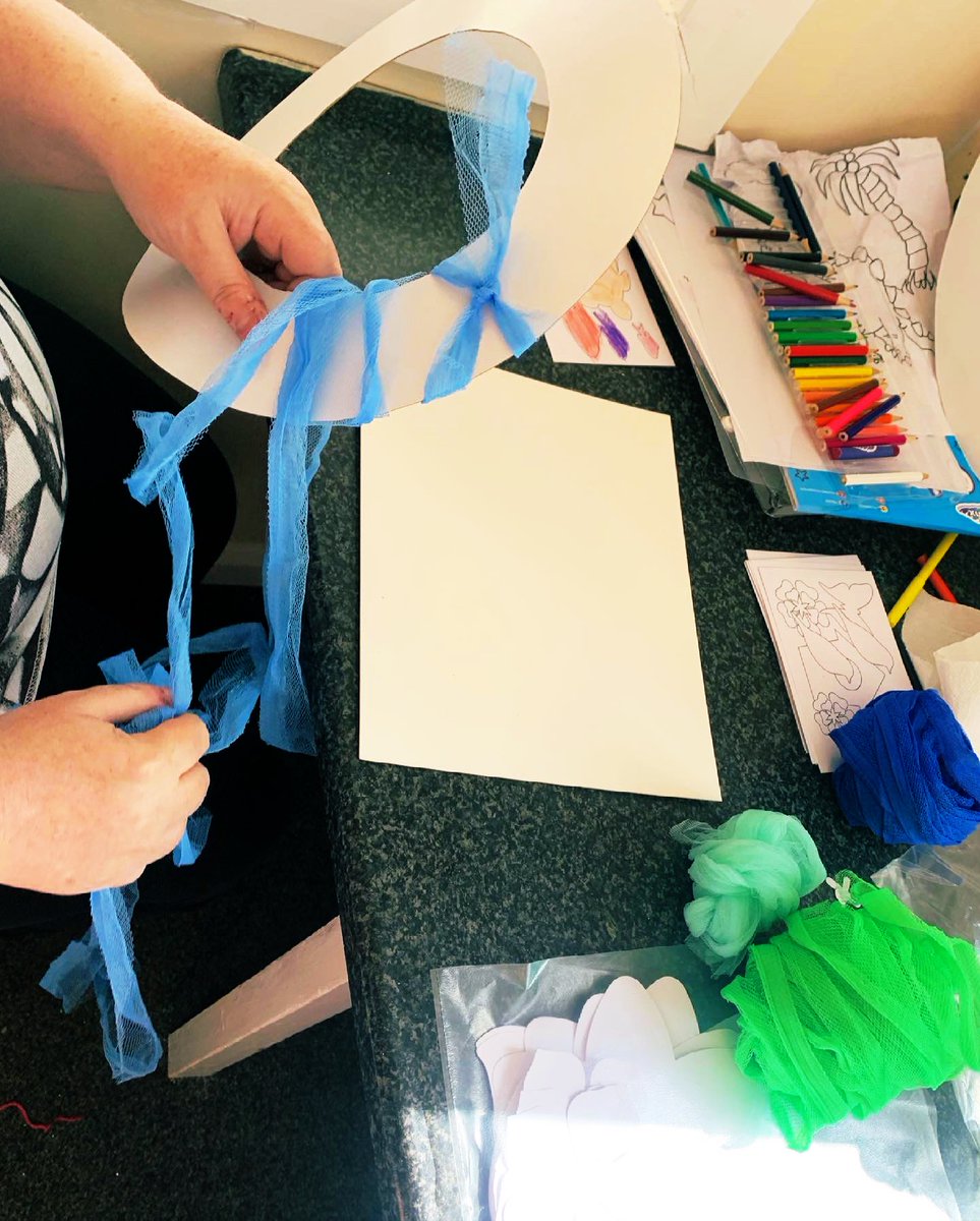 creativemojoMD's tweet photo. Insight into our Art &amp; Craft class last week - helping groups of people with #learningdisabilities create beautiful pieces. 5 X 1-2-1s ready for tomorrow’s class and 3 group packs for delivery, we’re in for a super busy day 

Available across #middevon https://t.co/oX41kqLIZd