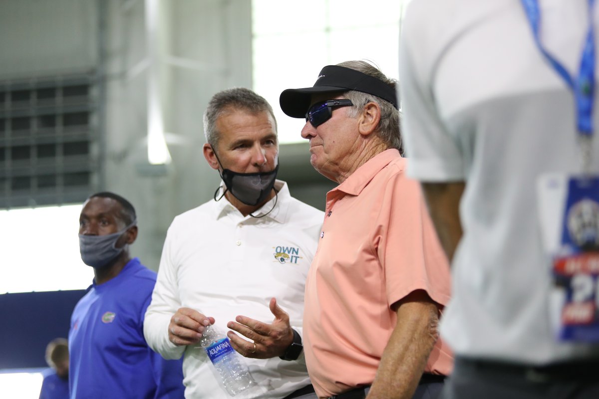 GatorsScott's tweet photo. 1 #GatorsProDay, 2 coaches, 3 national titles ... https://t.co/eMNLfZv8Ms