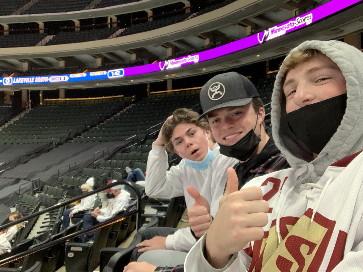 Looks like some cougar fans got into the game! #TourneysOn45tv