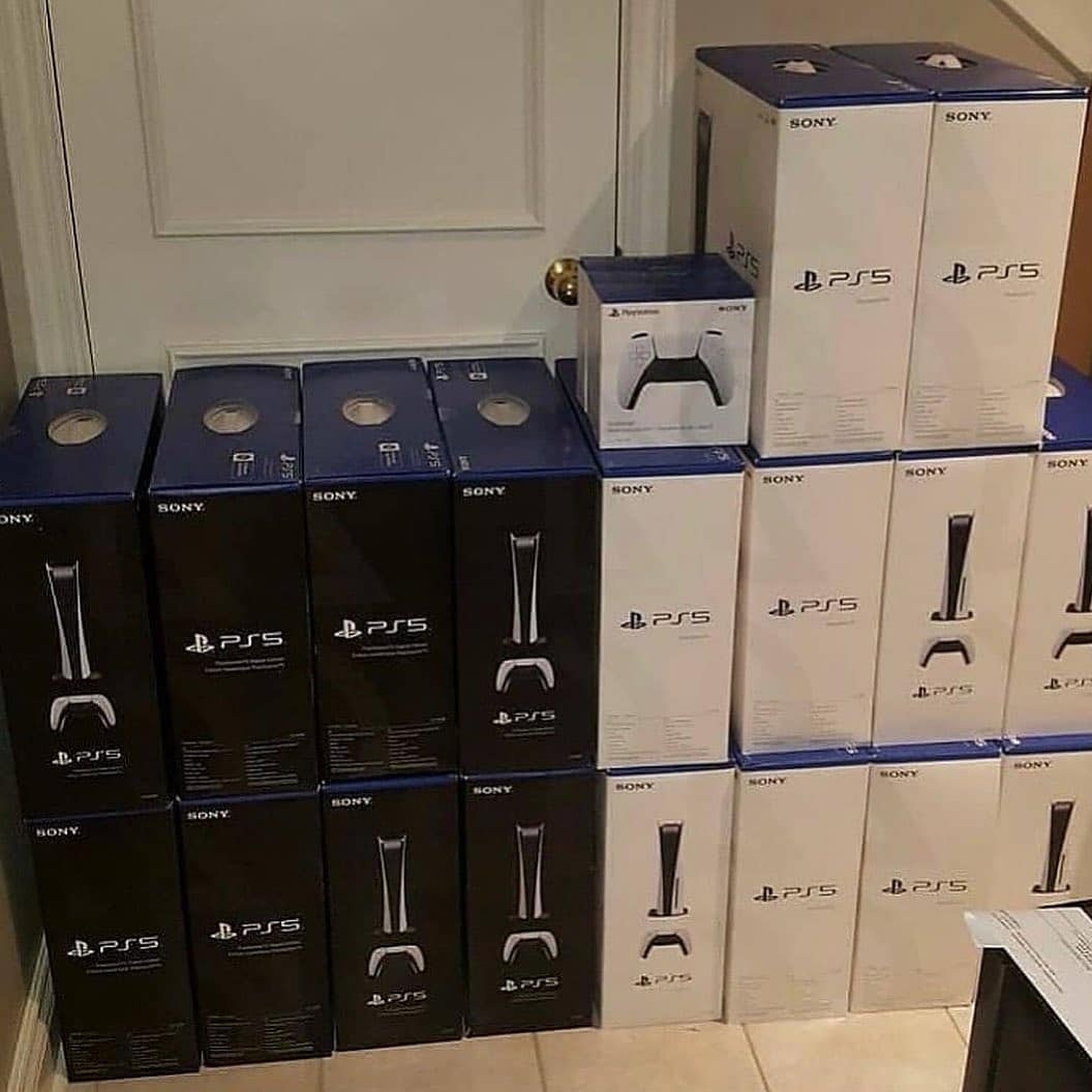 oga_tech's tweet photo. Brand new PlayStation 5 (Digital &amp; Disc) version available. 

Sony PlayStation 5 Digital - N410K
Sony PlayStation 5 Disc with extra controller - N460K.

Contact us now!!!

#OgaTech https://t.co/XoqKimyZzL