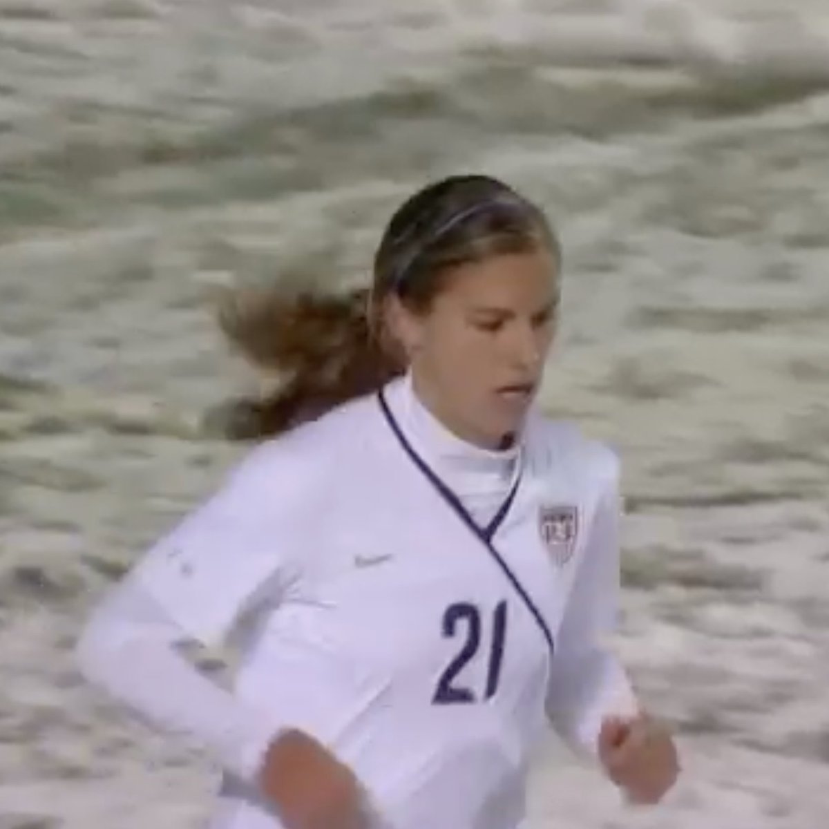 USWNT's tweet photo. 🗓 #OTD 2010: @alexmorgan13 made her #USWNT debut 🇺🇸

How it started:              How it’s going: https://t.co/SCKFoGzT9i