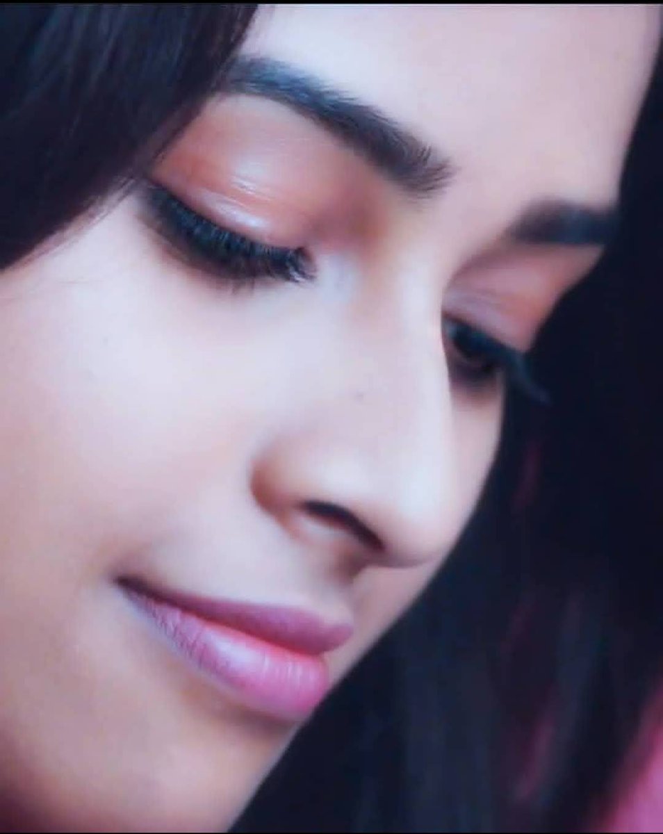 SMstr12's tweet image. Happy Birthday gorgeous @SDsridivya #HappyBirthdaySriDivya