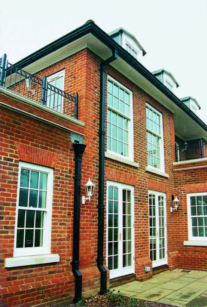 YeomanRainguard's tweet image. #DidYouKnow that aluminium is:
One-third of the weight of steel
The world’s most abundant metal
Fully recyclable
Non-corrosive and does not rust
Discover our aluminium range of guttering and downpipes today:
#MaterialFocus #Aluminium
ow.ly/WjJH30ryyBK