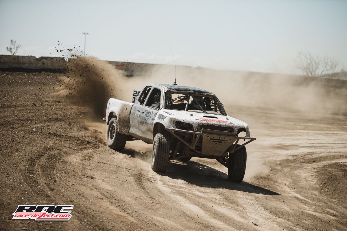 racedezertcom's tweet photo. Coverage of the VORRA race at Glen Helen is up on RDC with 85 photos. https://t.co/ZuIL9s5TQf
#racedezert #shortcourseracing #vorra #offroadracing https://t.co/K0XayS5NPO