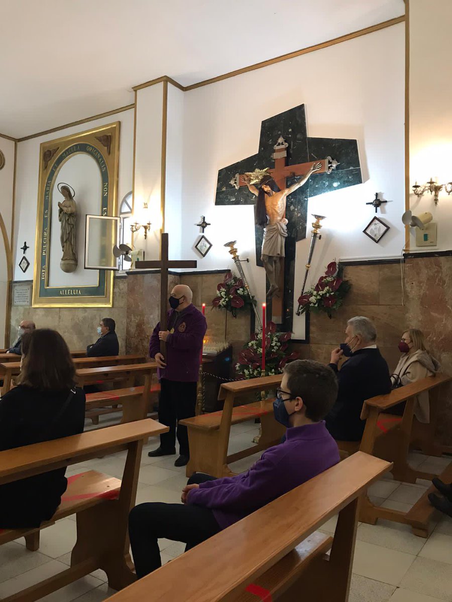 HSCSalvadoryAmp's tweet photo. Hoy hemos celebrado en nuestra parroquia la oración del Amparo. https://t.co/nIlV8UkoMf