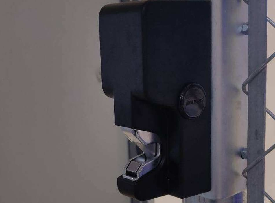 BobsLock's tweet photo. Custom access security system with card readers and  video intercom system. Call today for a quote!
https://t.co/LKEFZGEm7n 
#locksmith #locallocksmith #localbusiness #local #utah #utahlocksmith #saltlakecity #saltlakecitylocksmith #locks #keys #access #accesssecurity #cardaccess https://t.co/OstMUJPHcp