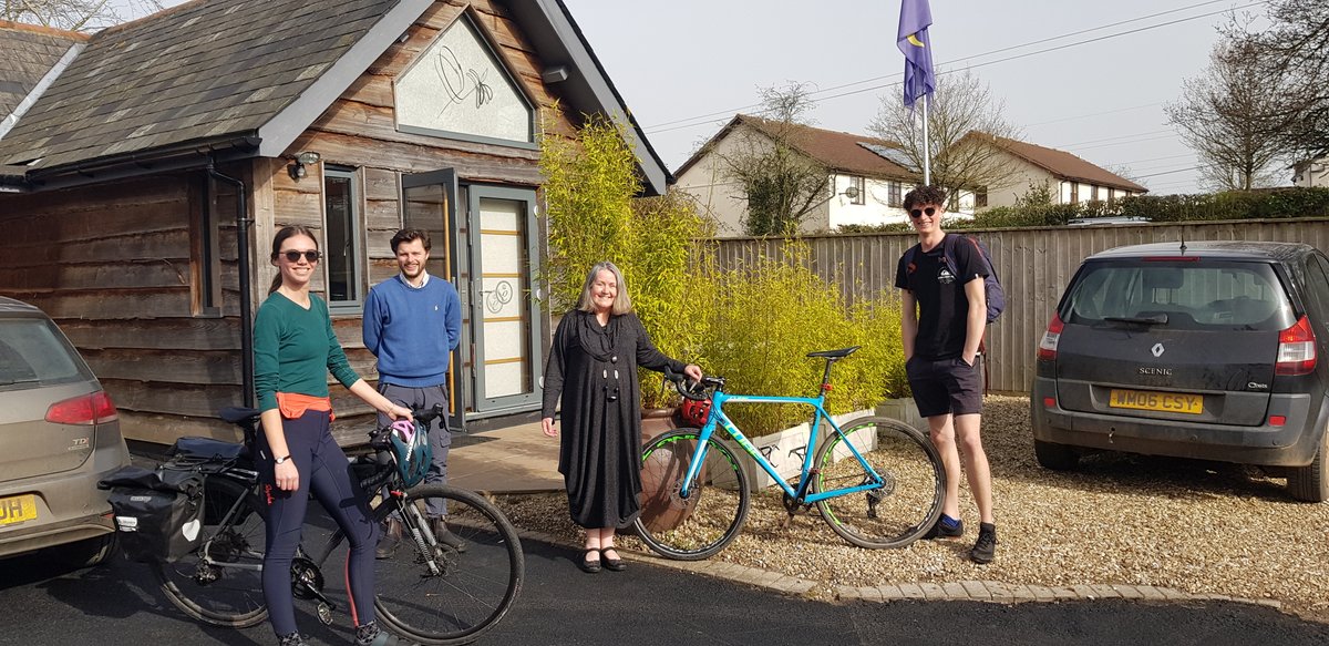 little_pod's tweet image. She's on her bike! Bidding farewell to Sales Manager Emily, who is leaving with our best wishes ahead of a fascinating journey, studying for an MBA in sustainability. Emily says she'll always be a LittlePodder and champion the cause of REAL vanilla, and we wish her every success!